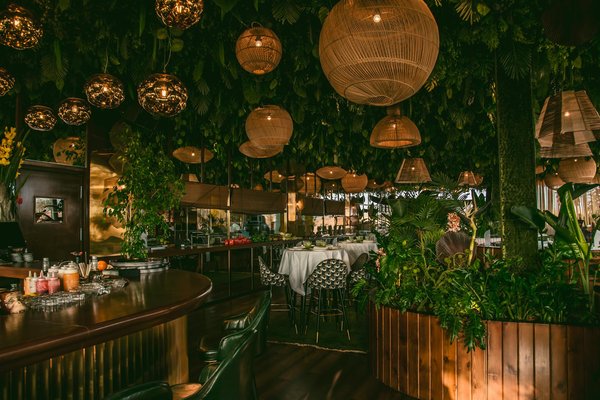 Quels conseils pour faire des biscuits de Noël aux épices avec une texture croquante et un goût réconfortant ?