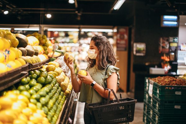 Comment préparer des rouleaux de printemps aux légumes avec une sauce hoisin maison ?