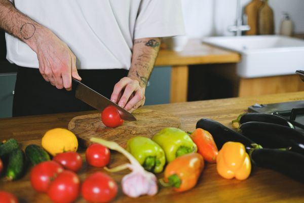 Prix d'un chef à domicile : les postes qui font varier le devis