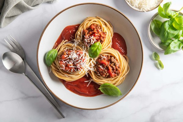 Quelles sont les stratégies pour proposer des plats véganes dans un menu de restaurant de cuisine asiatique?